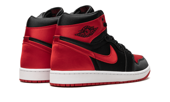 AIR JORDAN 1 HIGH OG WMNS 3