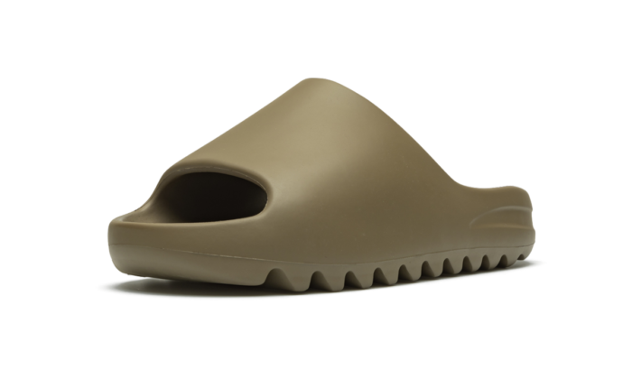 Yeezy Slide 4