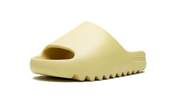 Yeezy Slide 4